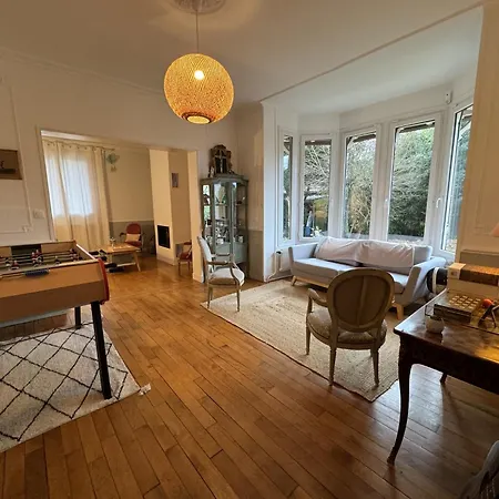 Stylish House Near Le Mans Circuit Σπίτι διακοπών
